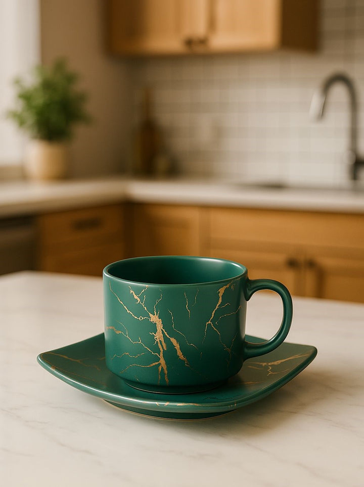 Cești Marmorate cu Inserții Aurii